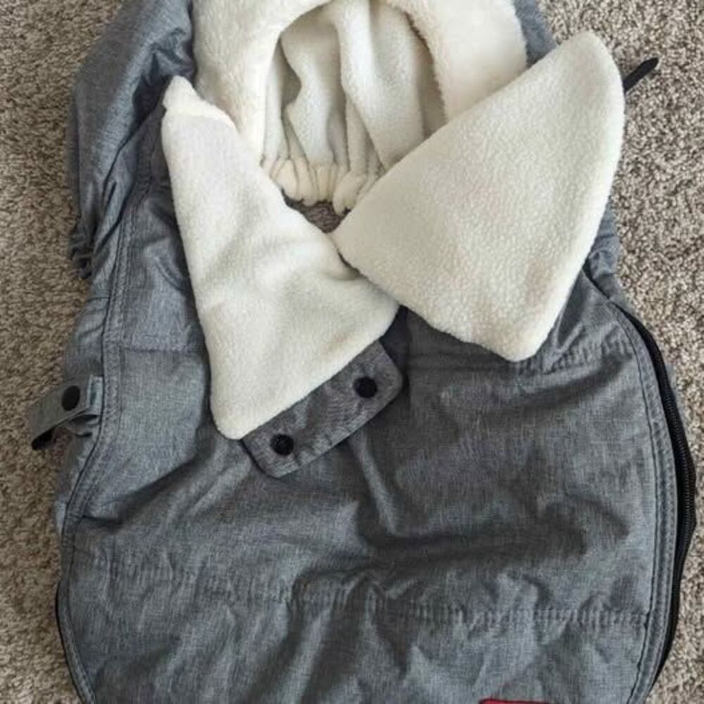 Skip Hop Infant Carseat Cover